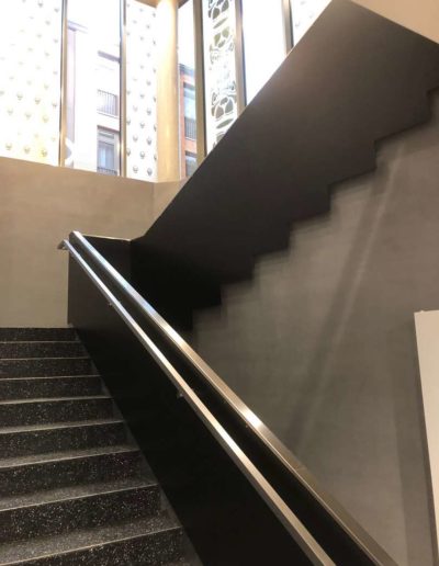 Cementový povrch Facebeton, omyvatelná úprava, pohled na schody lázeňský dům Teplice